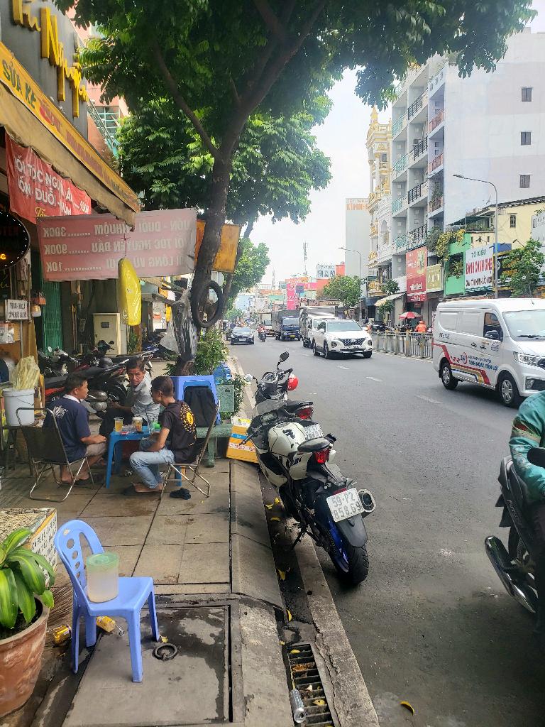 Nhà mặt tiền Lũy Bán Bích, Phường Tân Hòa Thạnh, Tân Phú, 76.2m2, 3 tầng, 4.2 x 17.5, 18.5 tỷ