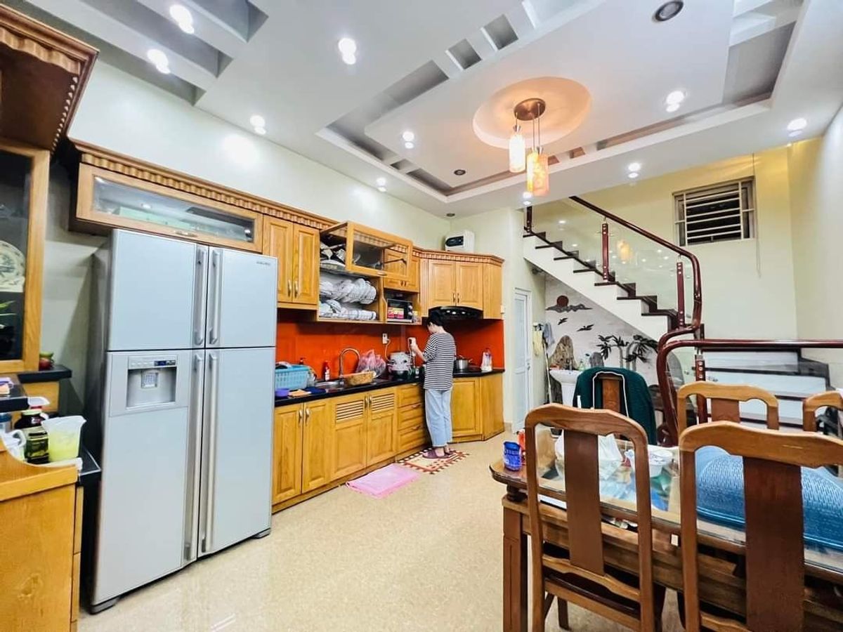 Bán nha Lê Trọng Tấn 60m2, mặt tiền 5m, nhỉnh 12 tỷ phân lô ô tô chạy vòng quanh Thanh Xuân