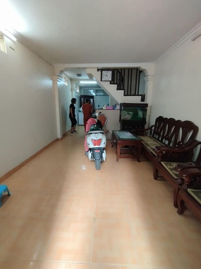 Bán Nhà Bùi Xương Trạch. Thanh Xuân. Lô Góc. Ô Tô. DT 41m2. MT 3,5m. 5 Tầng. Giá 8,88 Tỷ