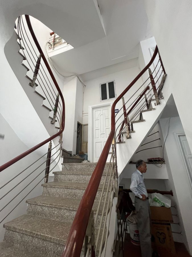 Bán Nhà Chùa Bộc. Đống Đa. Hai Mặt Ngõ. Thang Máy. DT 106m2. MT 7m. 6 Tầng. Giá 20,95 Tỷ.