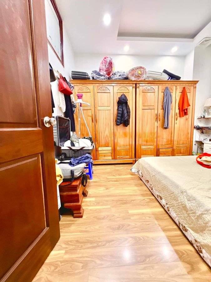 Nhà đẹp long lanh ngõ 814 đường Láng 45 5 5.2 nhỉnh 13 tỷ ngõ ô tô- thông kinh doanh đỉnh