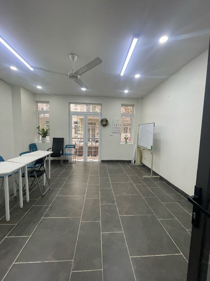 Bán BT. Nguyễn Huy Tưởng. Thanh Xuân. Ô Tô. Vỉa Hè. Thang Máy. DT 65m2. Giá 23,9 Tỷ.