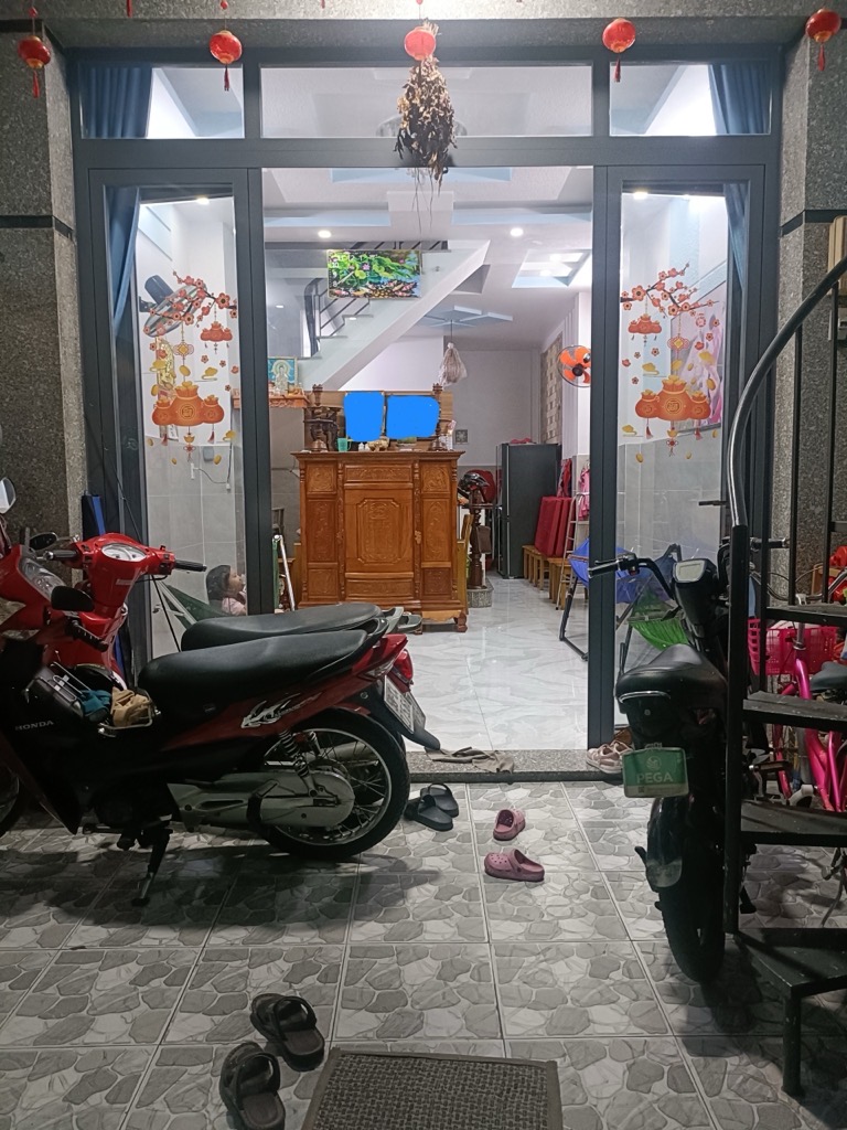 Bán nhà Nguyễn Văn Quỳ, Phú Thuận , Quận 7, DT 50m2 x 3 tầng (4x13), Giá nhỉnh 5 tỷ tl mạnh, chủ về quê