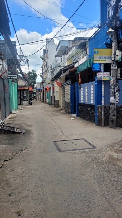 Bán nhà Phạm Hữu Lầu, Phú Mỹ, Quận 7, DT 84m2 (4x21) Giá 5,05 tỷ tl