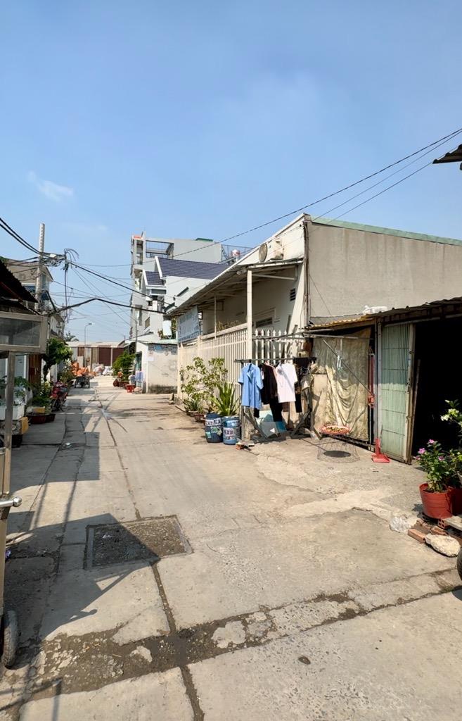 Bán nhà giá đầu tư đường Bình Thành, Bình Tân, 93.5m2, 6x16.5m, hẻm xe tải, 4Tỷ6