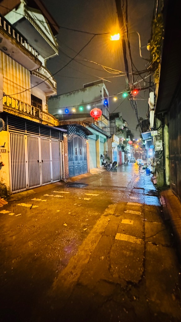 S.O.S Chủ cần Bán GẤP nhà phố Ngô Gia Tự, ô tô tránh, DT 80m2 x 3T, MT 4m, nhỉnh 8 tỷ