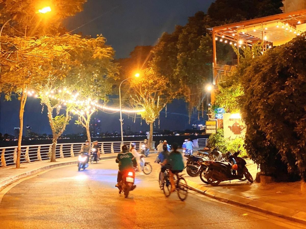NHÀ HAI MẶT NGÕ - TƯƠNG LAI TƯƠI SÁNG - NGÕ Ô TÔ - Ô TÔ VÀO NHÀ - 15M RA HỒ TÂY - KD VĂN PHÒNG - VIEW HỒ - Ở SƯỚNG.