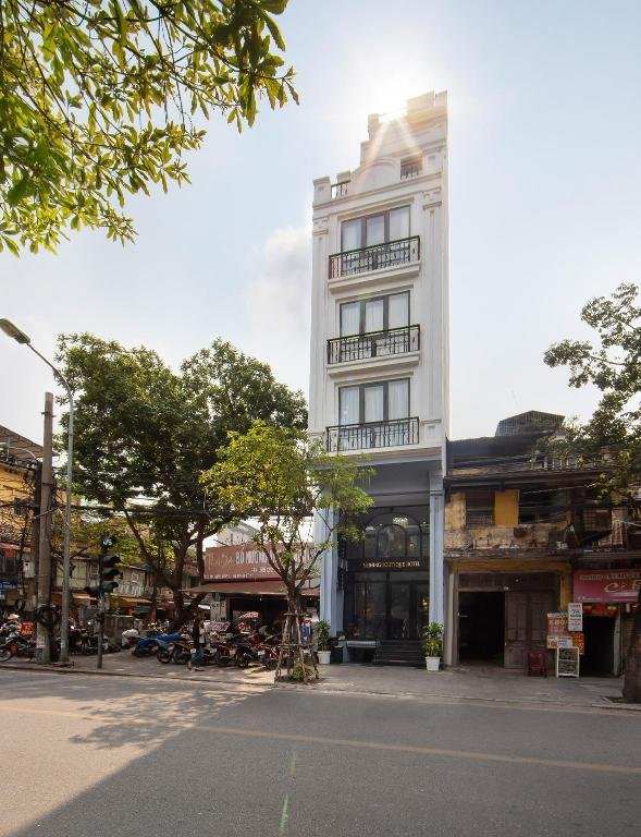 Khách Sạn Thuốc Bắc 100M2 6 Tầng Thang Máy 17 Phòng 3 Sao 65 Tỷ -Mới Đẹp Nở Hậu