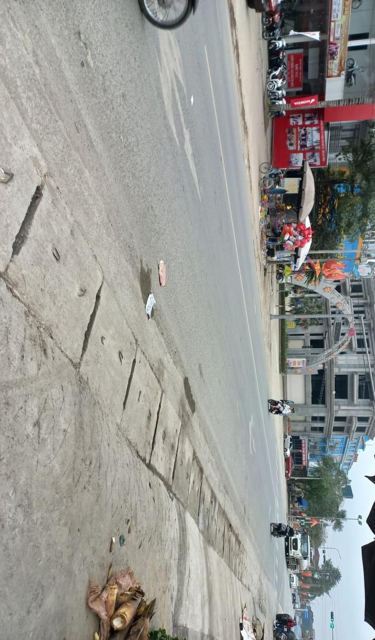 còn 2 lô mặt ql6 khu vực trung tâm thị trấn lương sơn cần bán