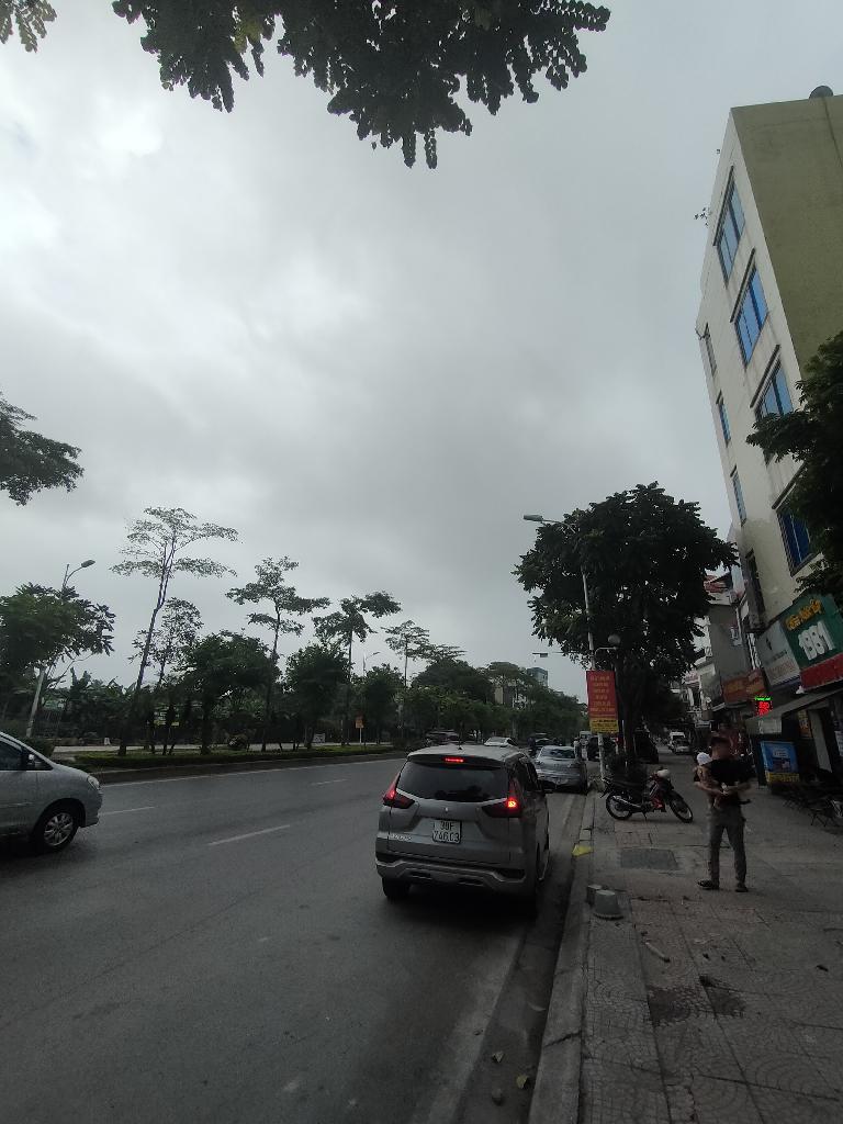 Bán đất tặng nhà C4, ngõ ô tô, 1 nhà ra phố, mặt tiền quyền lực, Thạch Bàn, 95M, 8.99x tỷ