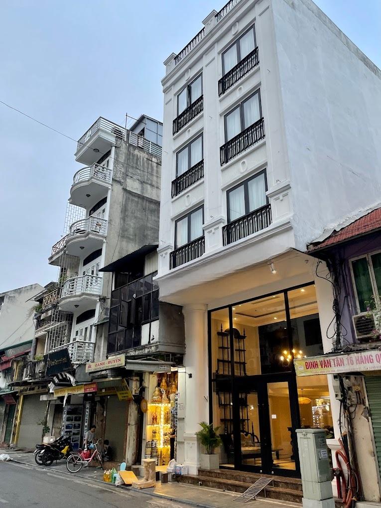 Khách Sạn Phường Hàng Gai 200M2 7 Tầng MT 6.2M -173 Tỷ - 32 Phòng Nội Thất cao cấp