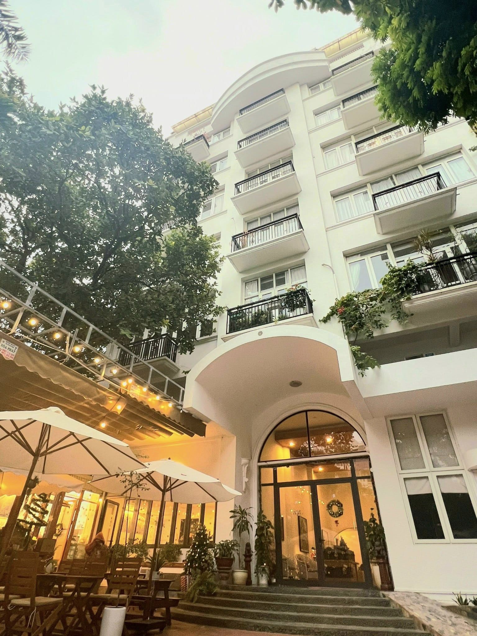 ĐỈNH CAO ,SIÊU PHẨM NHÀ TÂY HỒ , APARTMENT ĐẲNG CẤP - THIẾT KẾ CHÂU ÂU - LÔ GÓC - Ô TÔ - KINH DOANH DÒNG TIỀN CAO-