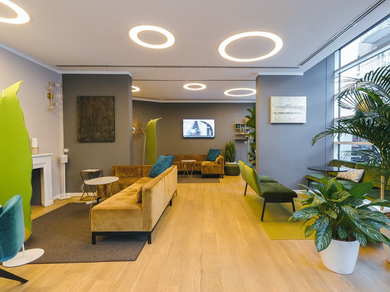 BÁN NHÀ TRƯƠNG ĐỊNH SIÊU ĐẮC ĐỊA GẦN MẶT PHỐ SẦM UẤT - NGÕ 3 GÁC TRÁNH SH - KINH DOANH - NHỈNH 5 TỶ