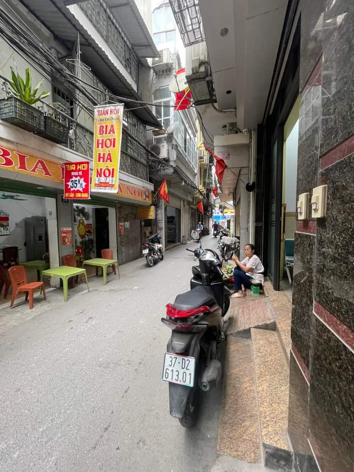 7 TẦNG THANG MÁY PHỐ TÔN ĐỨC THẮNG 102M – 17.5 TỶ