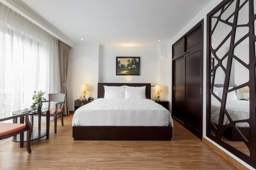 Chính chủ cho thuê cả nhà mới 80m2,4T, VP, KD, Nhà hàng, Vương Thừa Vũ-20Tr