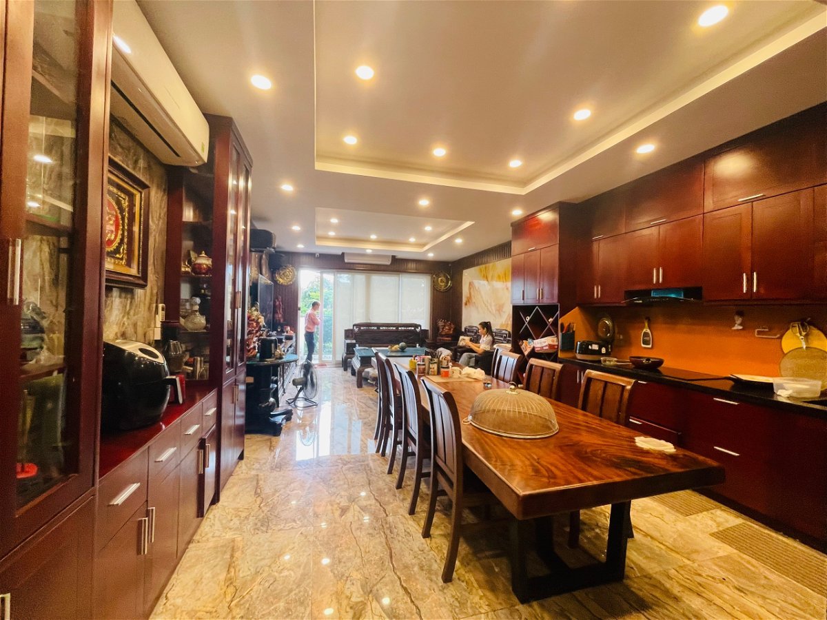 Bán Nhà Phố Trần Duy Hưng Quận Cầu Giấy. 90m Xây 5 Tầng Mặt Tiền 4.5m Nhỉnh 25 Tỷ. Cam Kết Ảnh Thật Mô Tả Chính Xác.