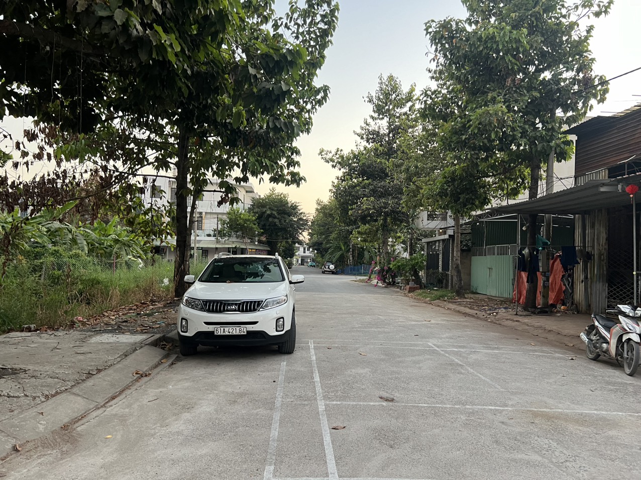 Bán lô đất 60m2, sổ sẵn, chợ Bình Chiểu. Đường 6m, KDC đông đúc, xe tải đậu trước nhà, chính chủ