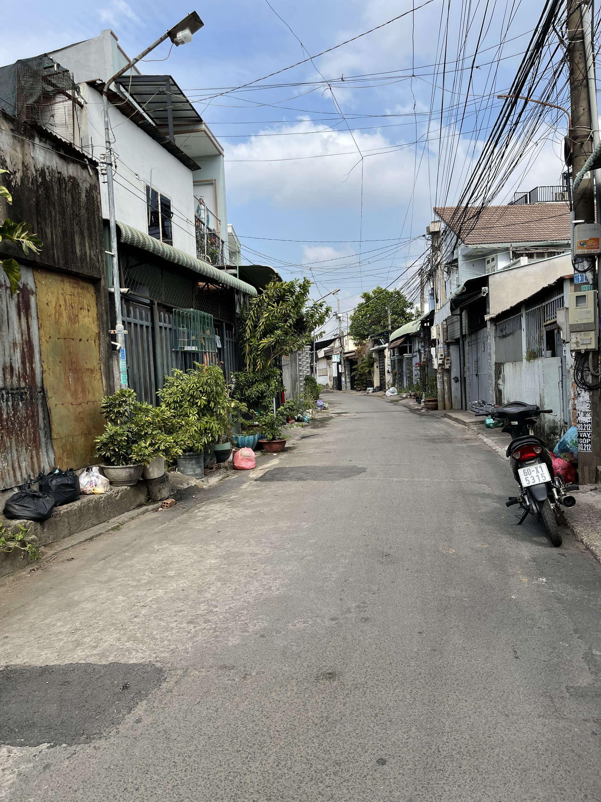 NGỘP ngân hàng- hạ giá bán NHANH nhà Tân Phong