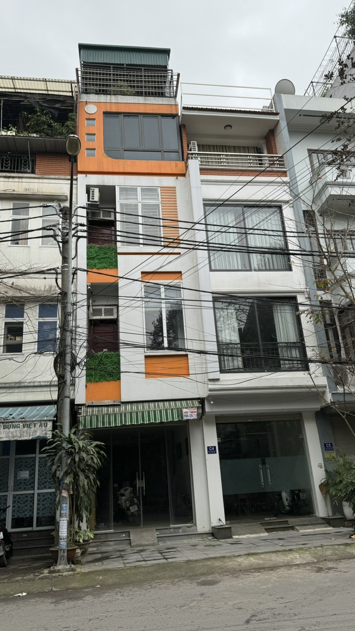 Chính chủ cần bán nhà Ngõ 61, phố Hoàng Cầu, Đống đa. 50m2,6 tầng, kinh doanh