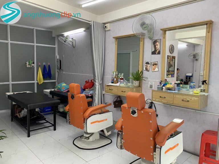Quận 9 ( TP Thủ Đức ) Sang Gấp Salon Tóc Decor mới toàn bộ , Thích hợp làm Salon – Nail – Spa, Tel : 0903735972 (
