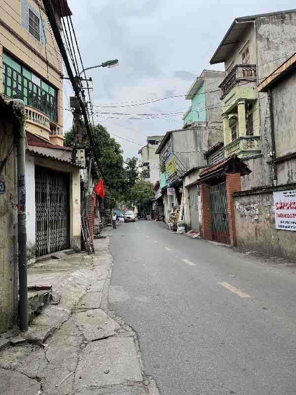 NHÀ ĐẤT THANH TRÌ - TỨ HIỆP - 3 tầng xây kiên cố - ô tô đỗ cửa - 52 mét.