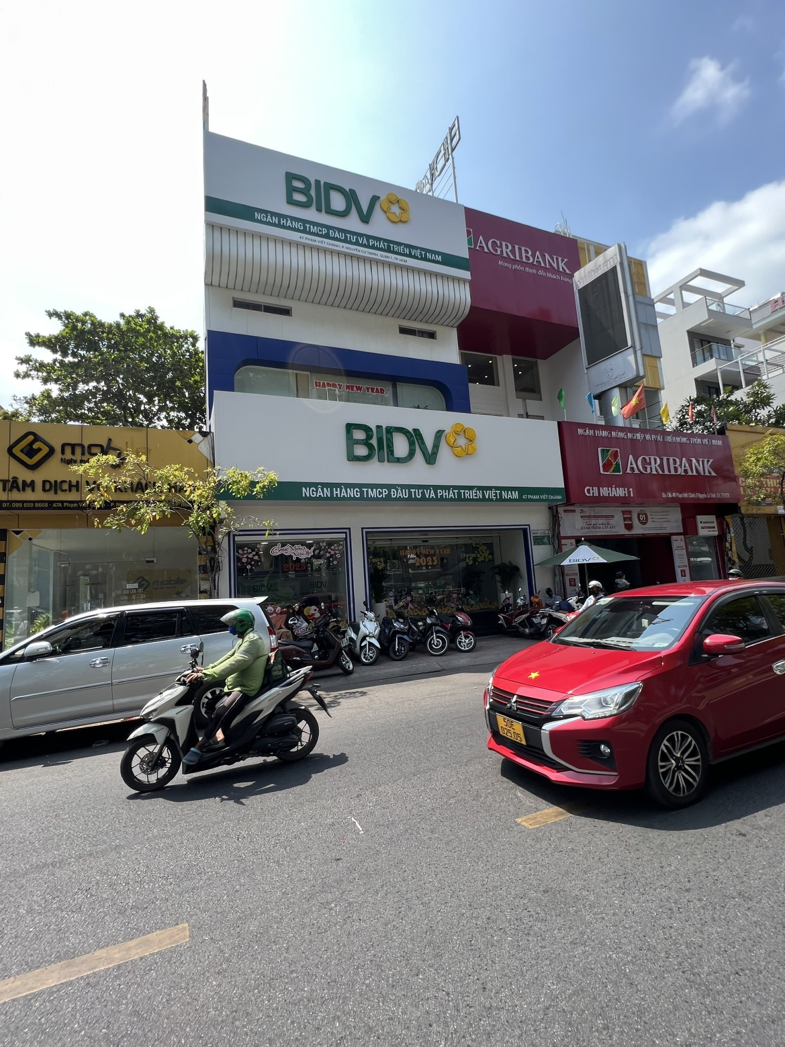 Bán Siêu phẩm Mặt tiền Phạm Viết Chánh - 12x20m - 5 Tầng - HĐT 300tr/th - giá 65 tỷ