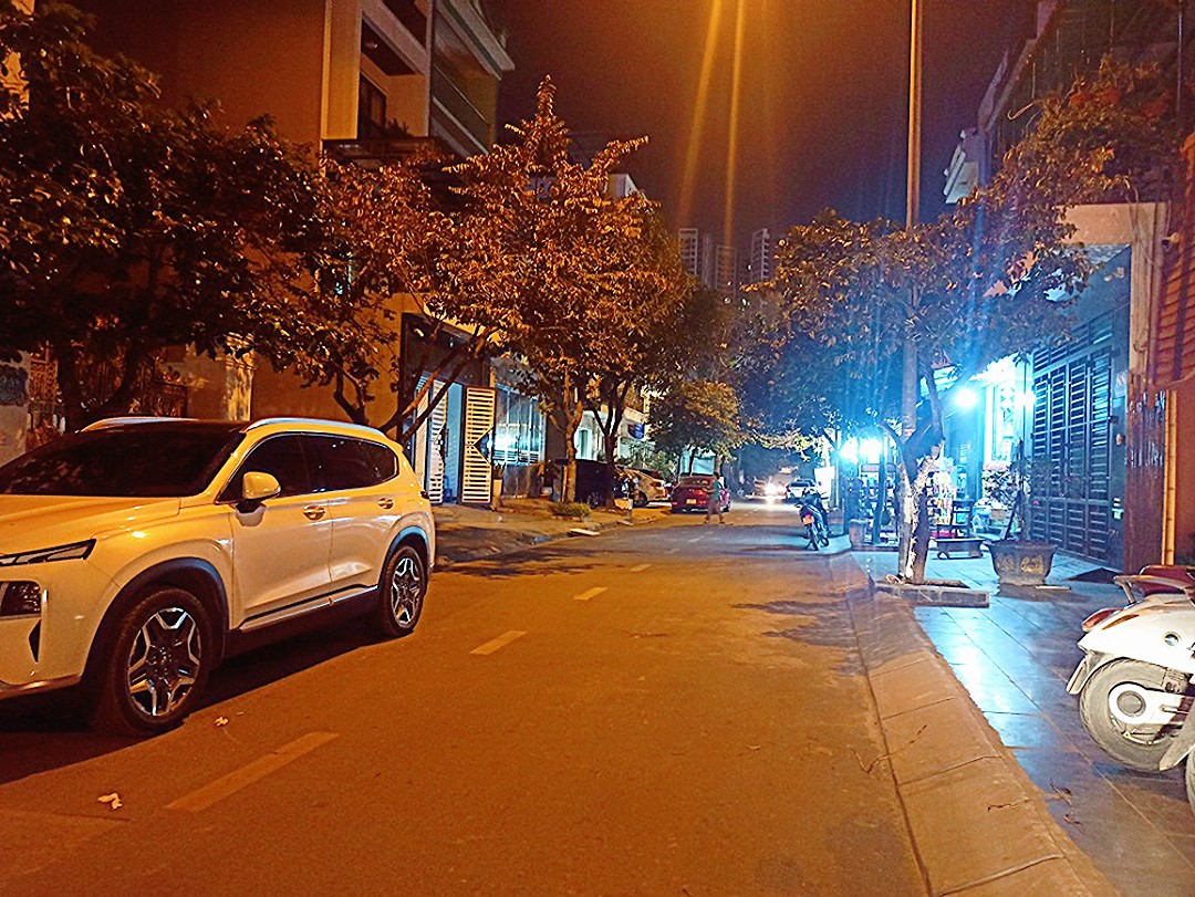 Bán nhanh lô đất đẹp nhất mặt đường Đặng Ma La - Quán Nam, 100m GIÁ 6.6 tỉ