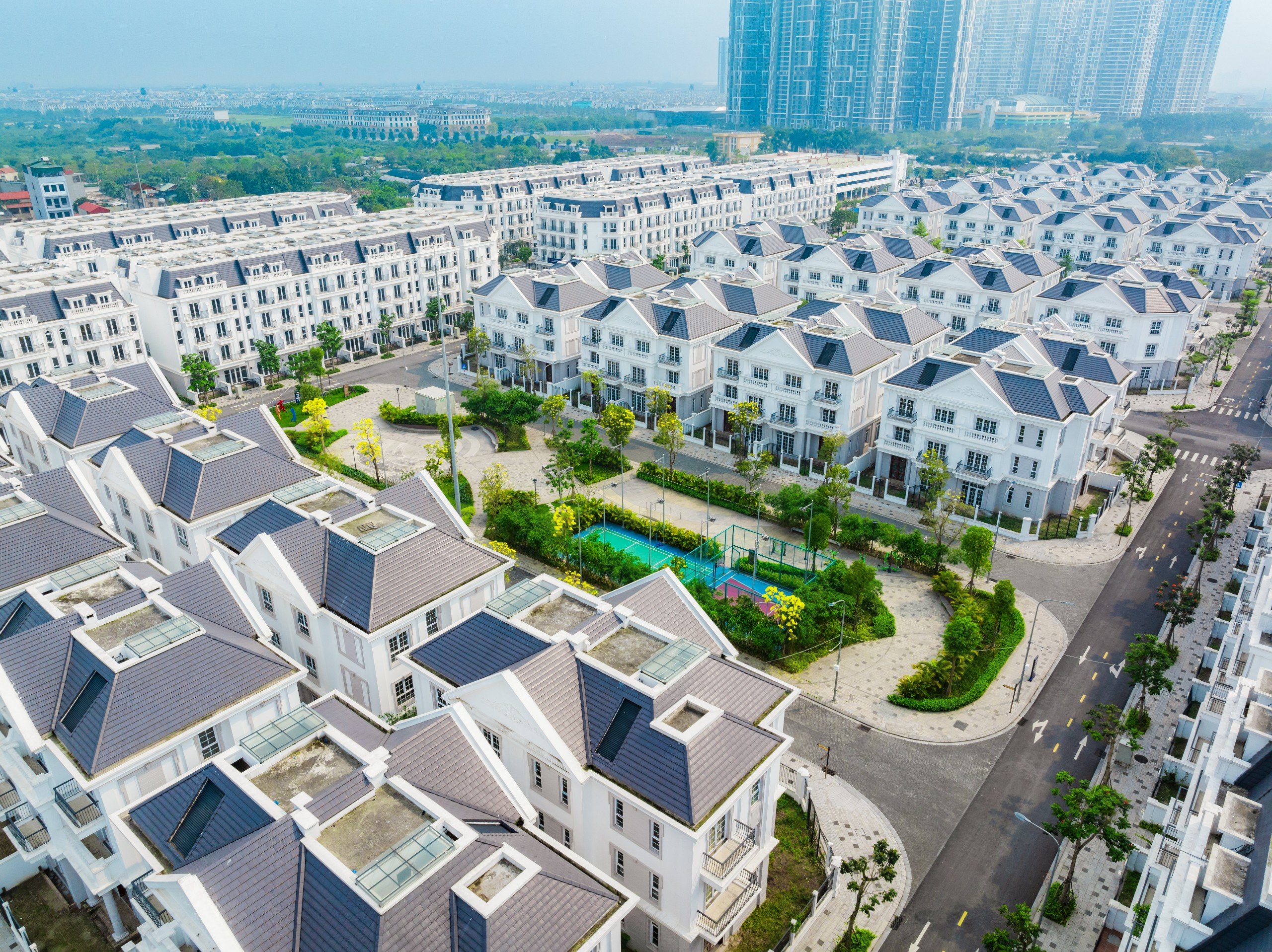 Bán nhà liền kề Eurowindow Gia Lâm đối diện vườn hoa An Viên cách VHOCP 1km giá 17 tỷ