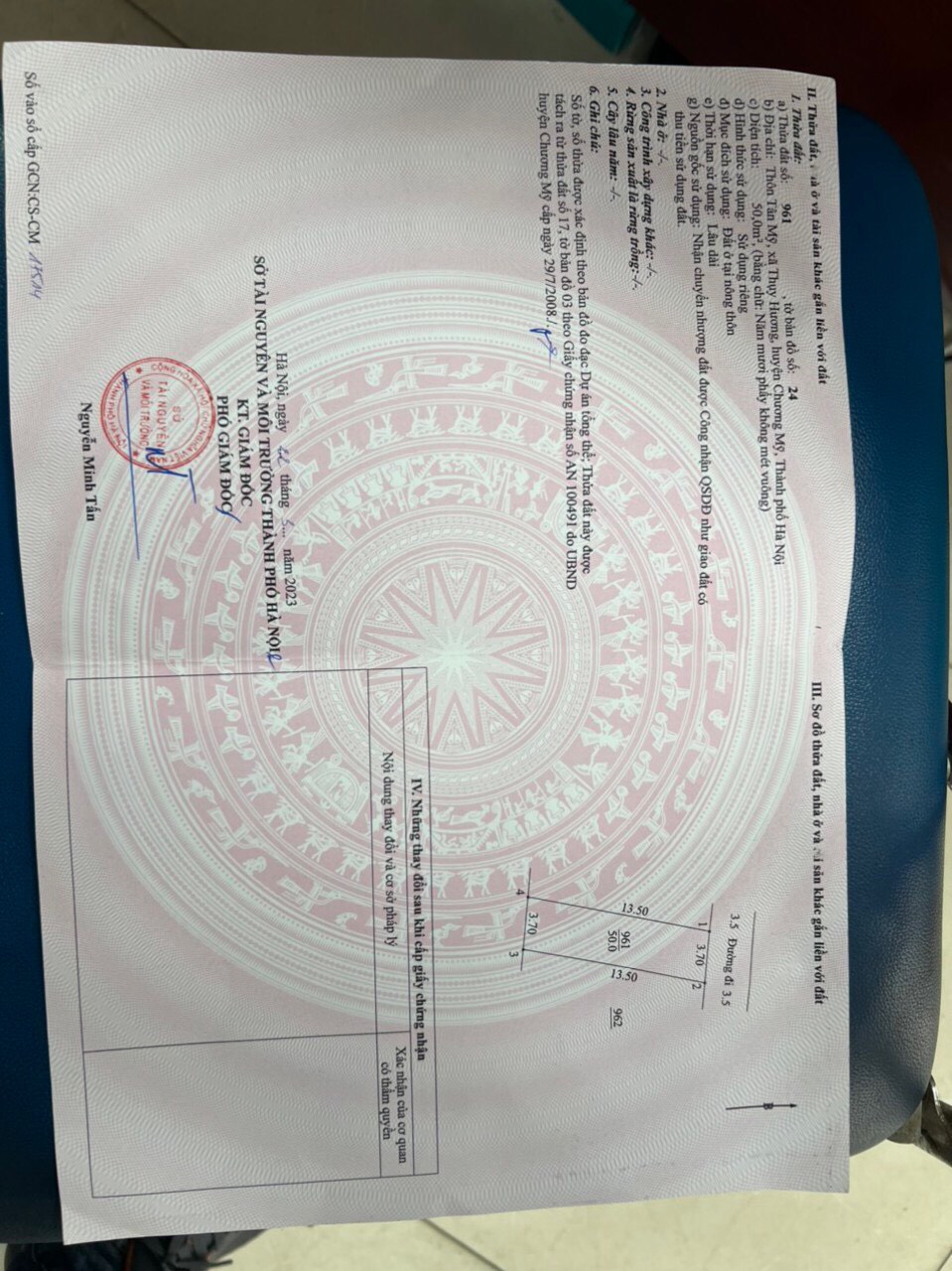 Hàng hiếm - đường xe tải chạy thông -50m sẵn sổ đỏ vuông vắn - cách bến xe yên nghĩa chỉ 4km , ngay thị trấn chúc Sơn