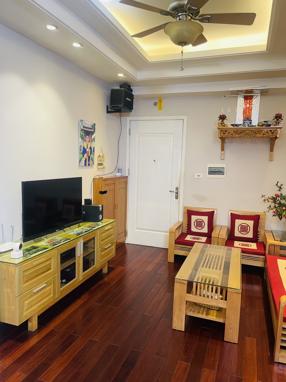 Chính Chủ Cần Bán Căn Hộ Chung Cư CT11 KĐT Kim Văn Kim Lũ Full Nội Thất Gỗ Tự Nhiên