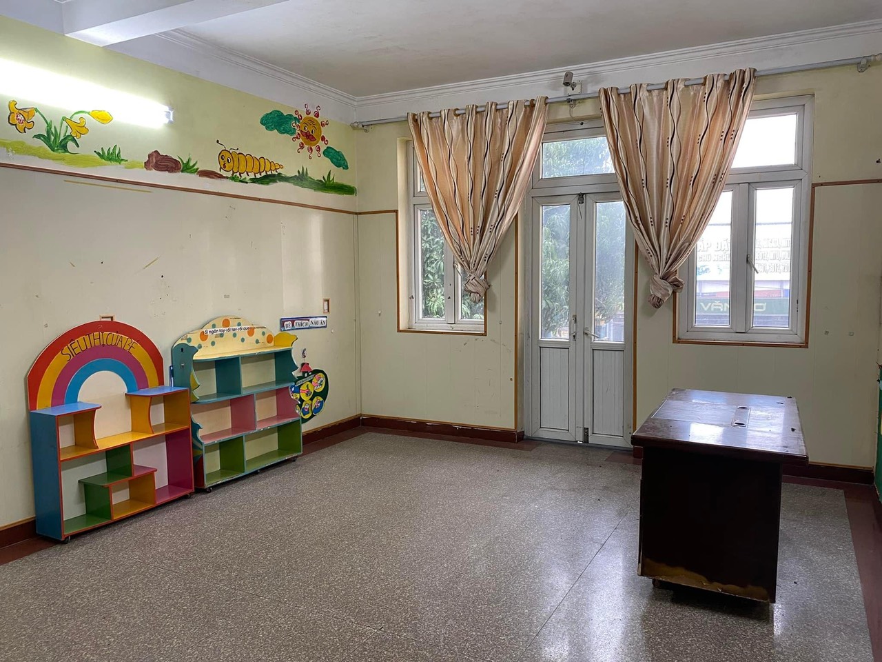 Bán nhà mặt đường 5 cũ 203m2 Hùng Vương, Hồng Bàng, Hải Phòng. Giá: 8,5 tỷ