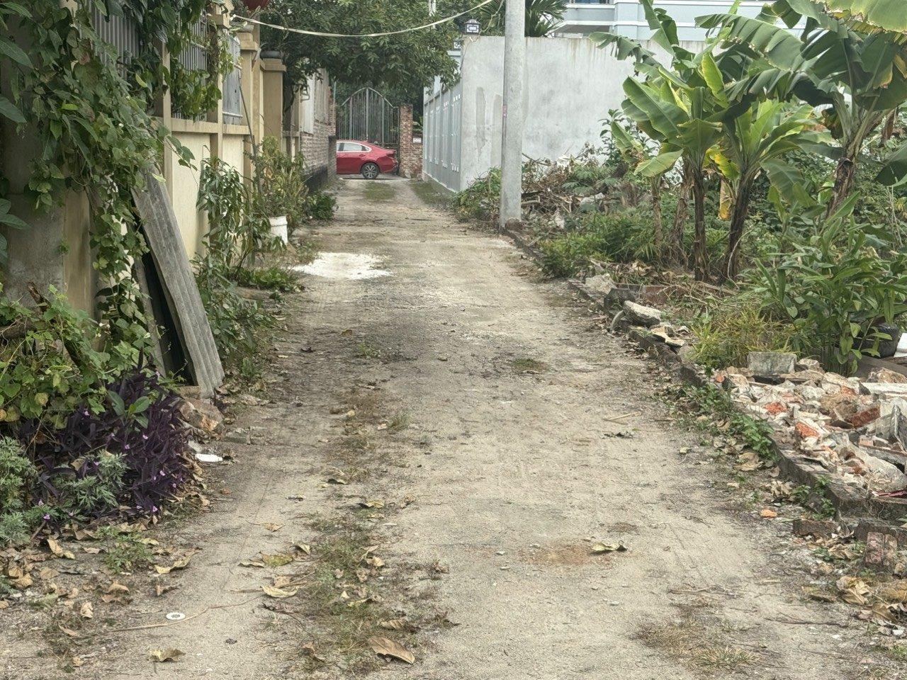 Em có mảnh đất nhỏ xinh tại Xuân Nộn Đông Anh Hà Nội, đường rộng ô tô đỗ cửa. LH 0376692001