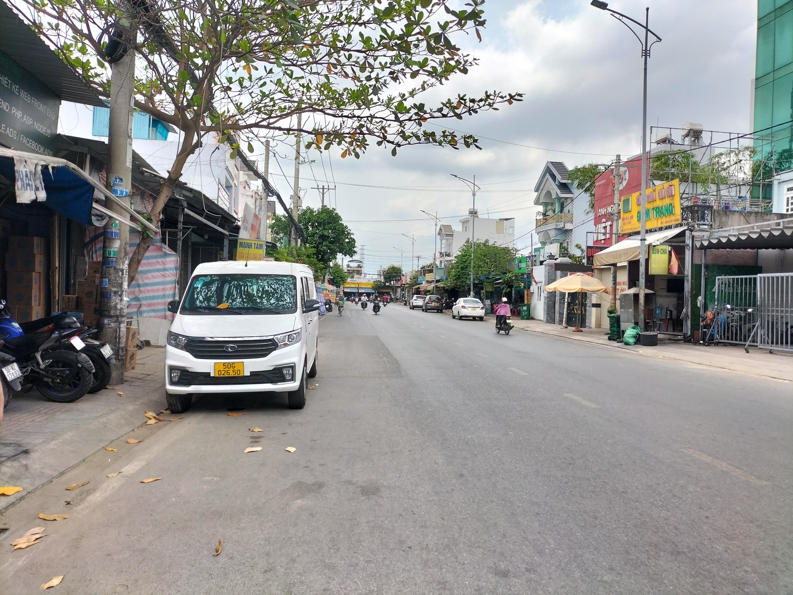 Siêu đẹp, Bán ngôi nhà mặt phố Trần Thị Năm, phường Tân Chánh Hiệp diện tích rất lớn 572m2, 15*48m