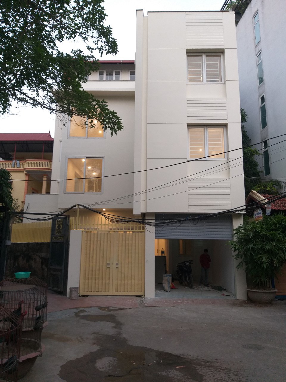 Chính chủ cho thuê nhà tại số 21 ngõ 236 Quảng An, Tây Hồ, Hà Nội.