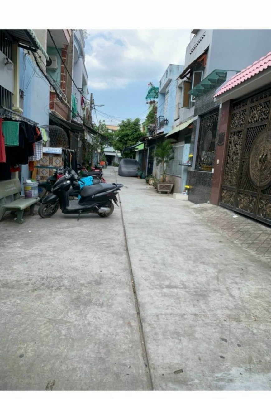 Bán nhà đường số 12 BHH 4.5x12 hẻm xe tải cạnh chự 19 tháng5 và Eon Tân Phú