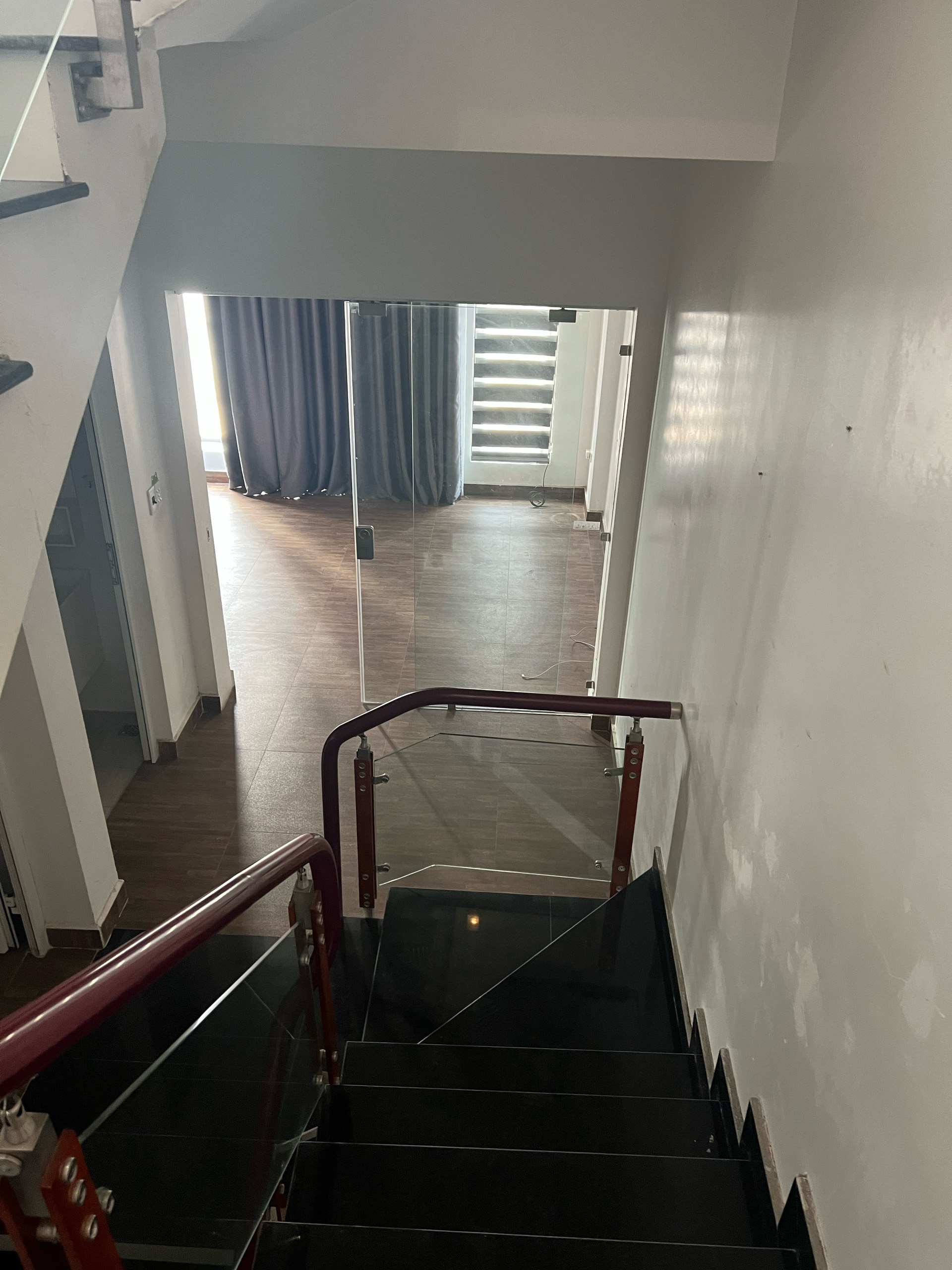 Chính chủ cần bán căn nhà 4 tầng lô góc 3 mặt thoáng ngay ngõ Thiên Lôi, Lê Chân, Hải Phòng.