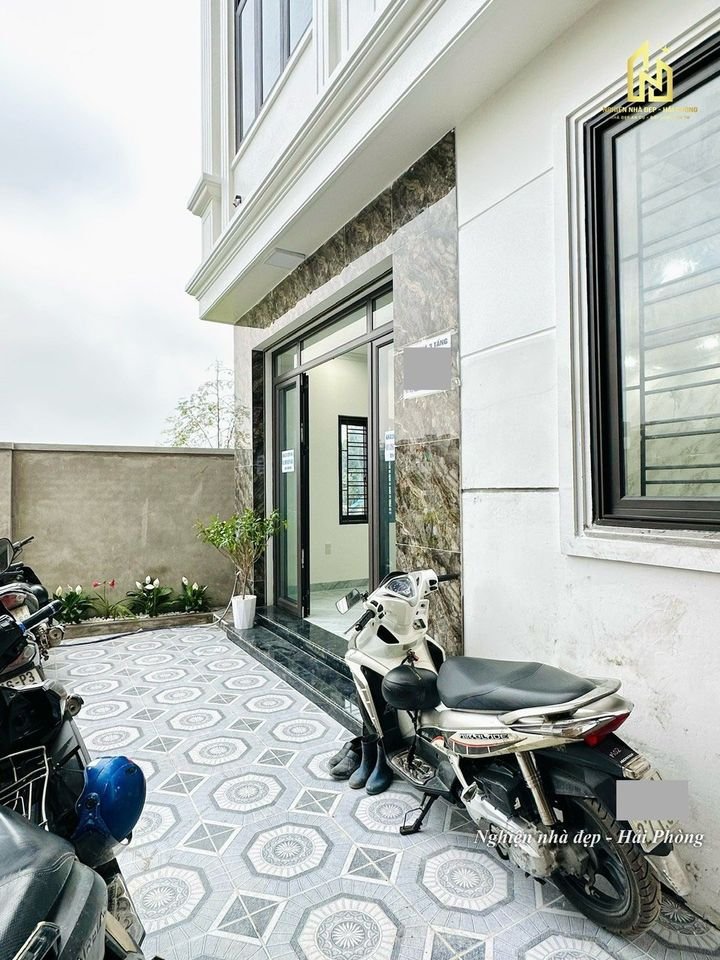 Bán nhà xây mới ngõ 229 Miếu Hai Xã, diện tích 41m 3 tầng GIÁ chỉ 2.35 tỉ cực đẹp