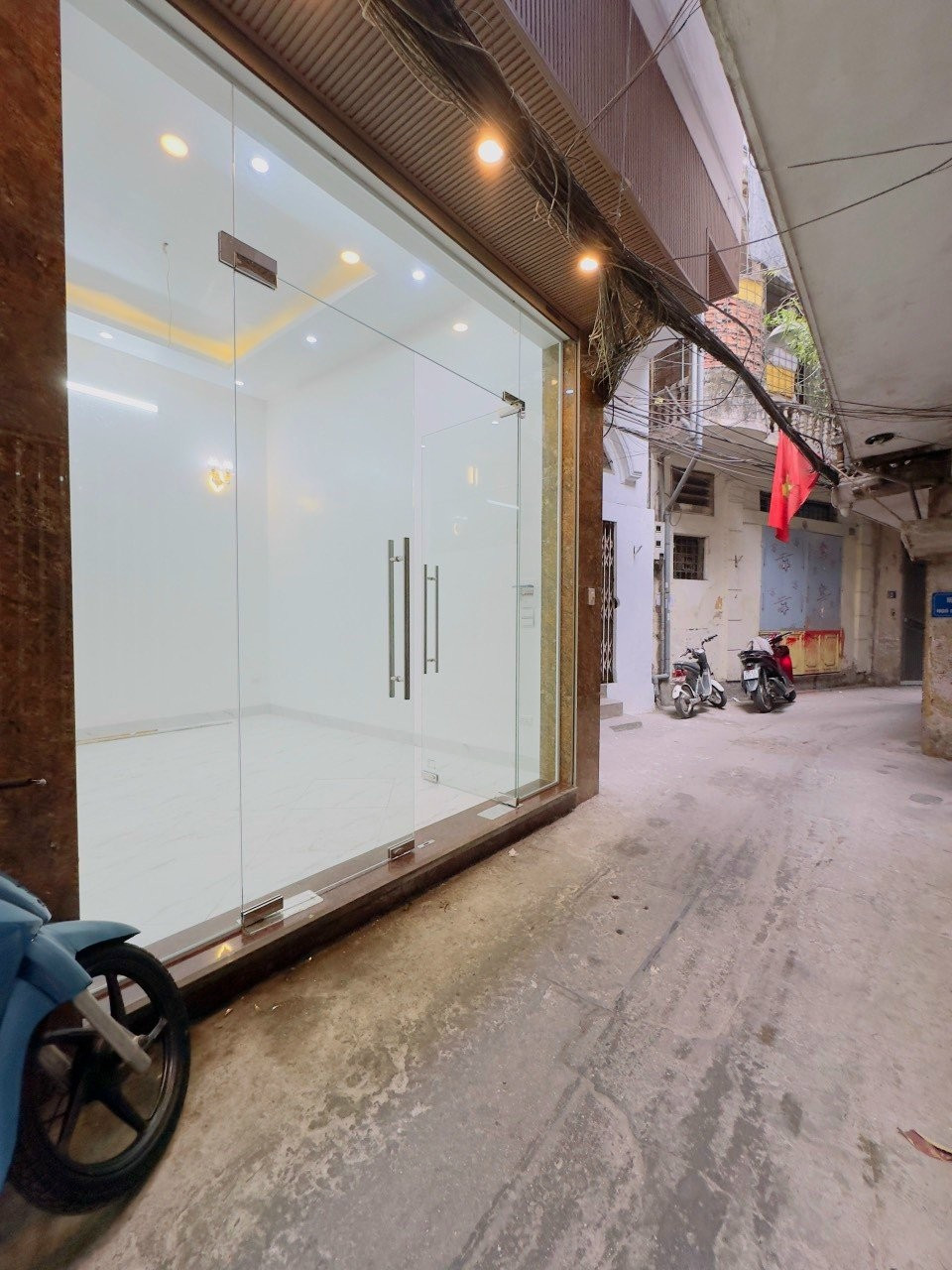 Bán nhà số 8 mặt ngõ Linh Quang, Đống Đa,HN. Tiện ở kết hợp kinh doanh.Sổ đỏ chính chủ