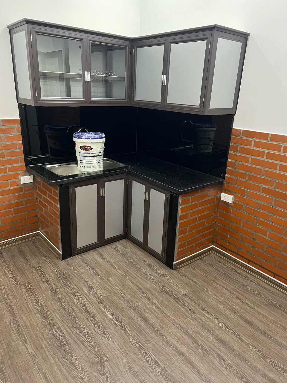 CHÍNH CHỦ BÁN NHÀ CẦU GIẤY - HÀ NỘI Địa chỉ: số 9b ngõ 43/99/16 Trung Kính, Trung Hòa