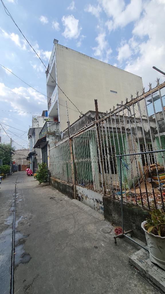 BÌNH TÂN - DIỆN TÍCH LỚN - CÓ THỂ XÂY BIỆT THỰ, XƯỞNG VÀ CẢI TẠO.