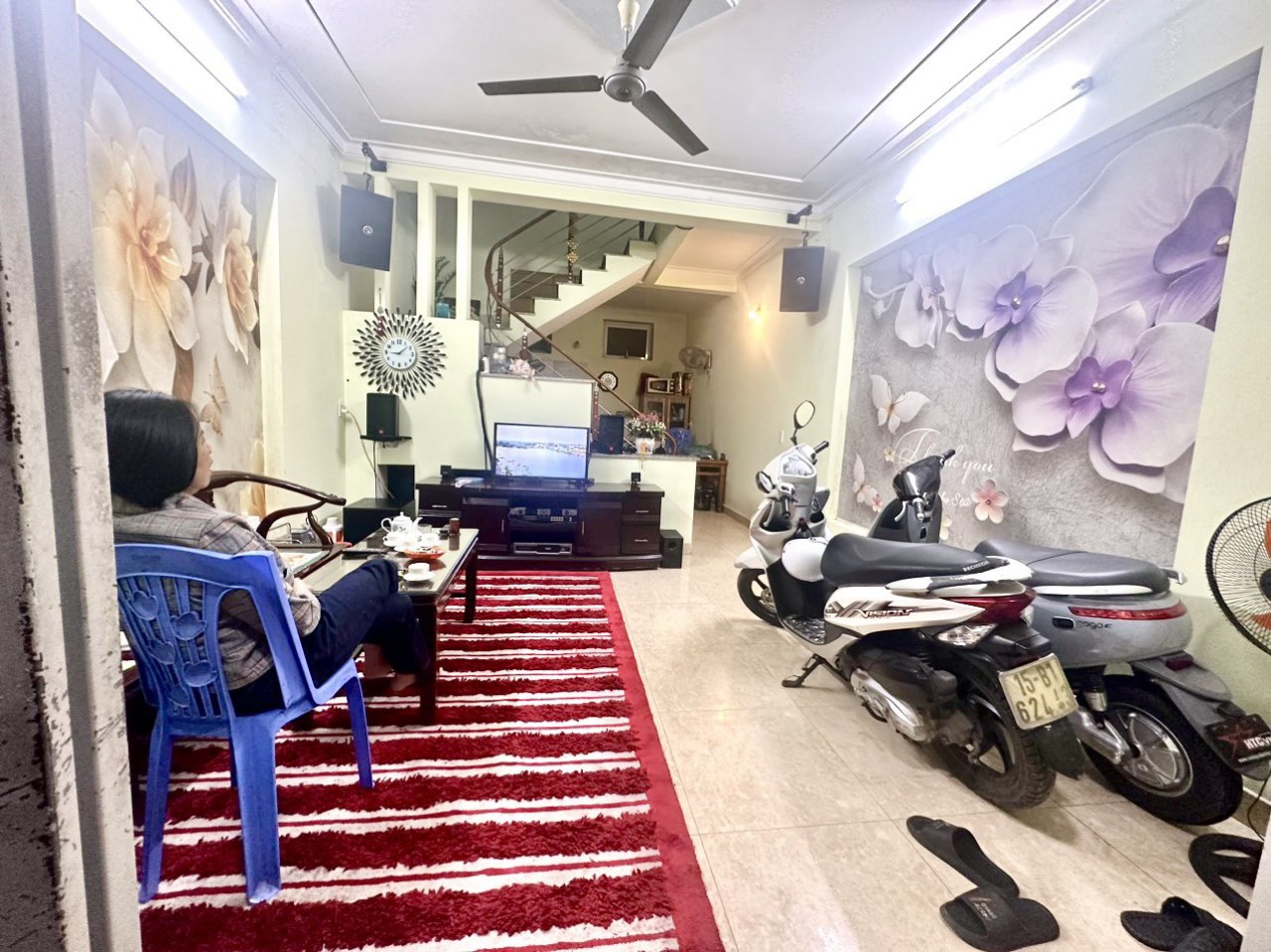 Bán nhà Đông Trung Hành diện tích 40m 2 tầng GIÁ 1.8 tỉ độc lập, gầnTrung Hành