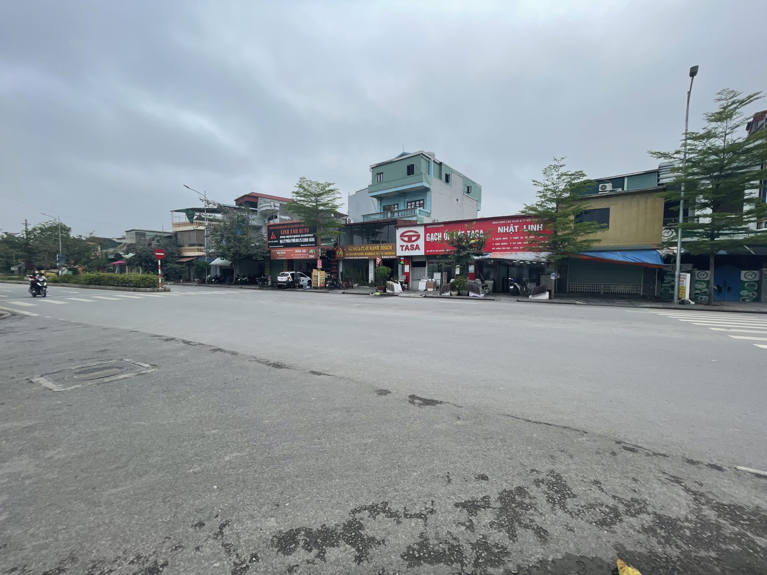 Chuyển nhượng đất lô góc 3 mặt tiền tuyến 2 Lê Quang Đạo, Ngô Quyền, Hải Phòng