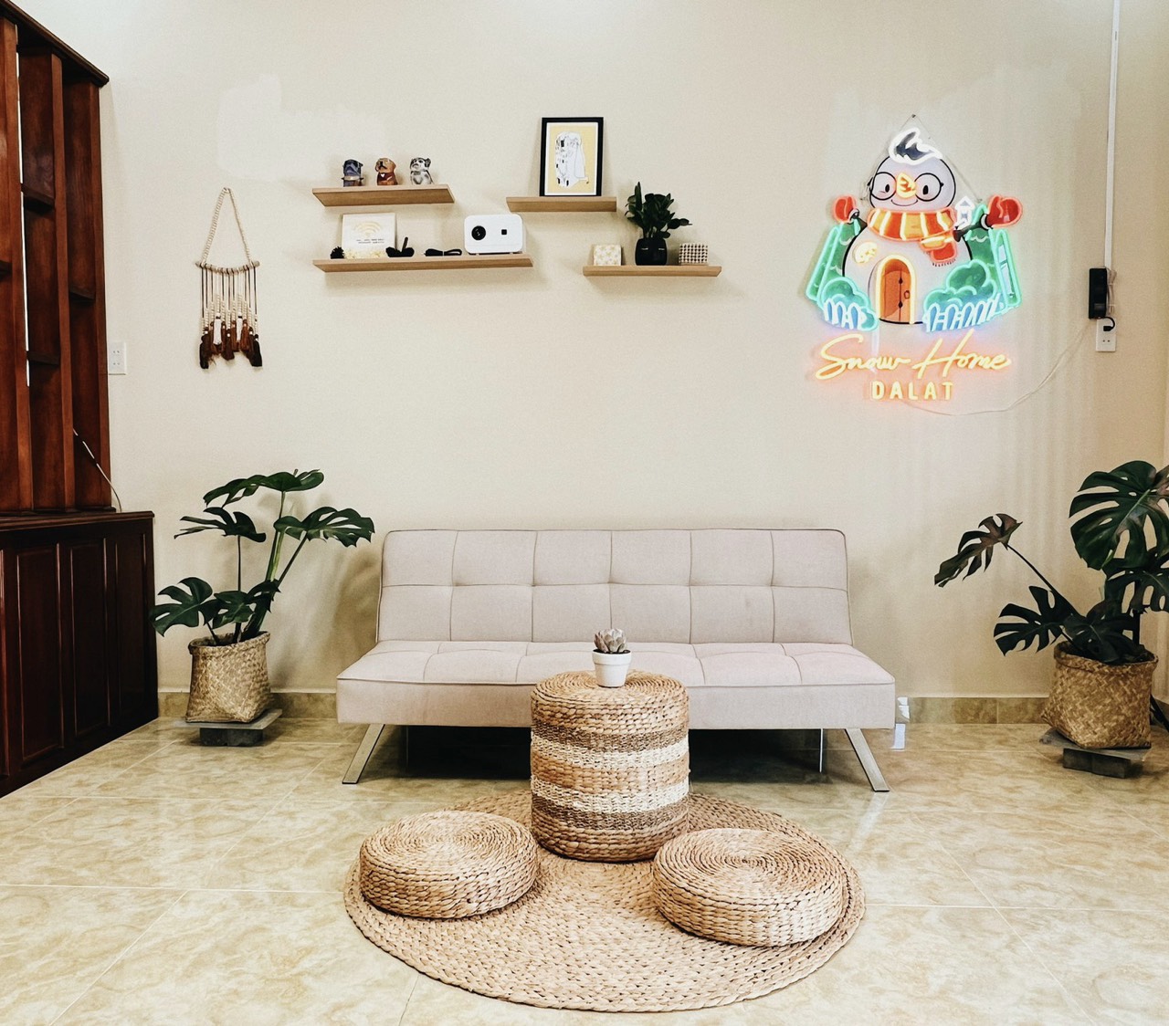 Sang nhượng lại HOMESTAY NGUYÊN CĂN full nội thất vào kinh doanh luôn.