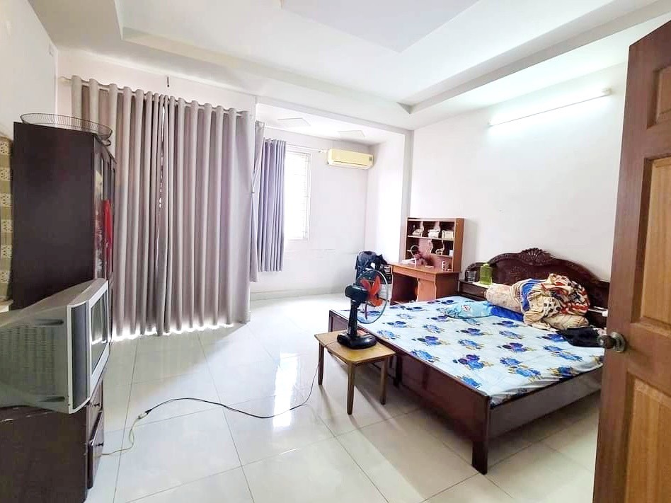 Bán nhà tại Quận 2, Giảm 2 t.y còn 6 t.y, 76m2, HXH, 3 BTCT hoàn công, có 1 ko 2.