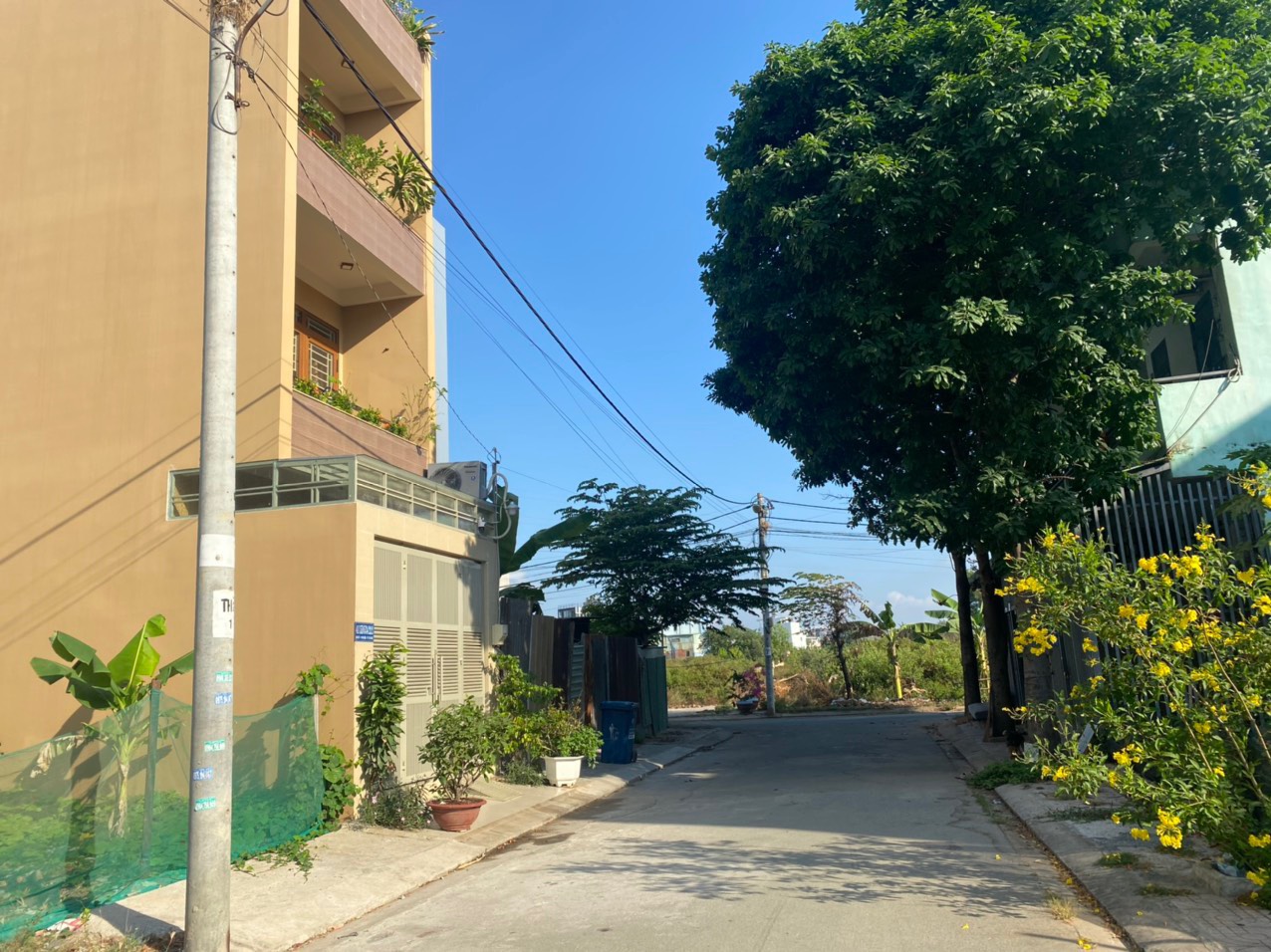 Lô đất mặt tiền hẻm 41 đường Gò cát phú hữu, DT 56m kinh doanh tốt