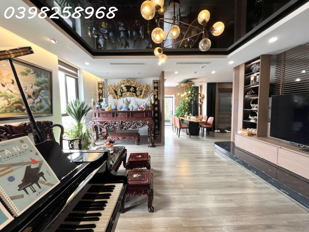 BÁN GẤP CCMN MỄ TRÌ 140M, 9T, MT 8M DÒNG TIỀN VỪA Ở VỪA THUÊ 180TR/THÁNG. GIÁ NHỈNH 33 TỶ.