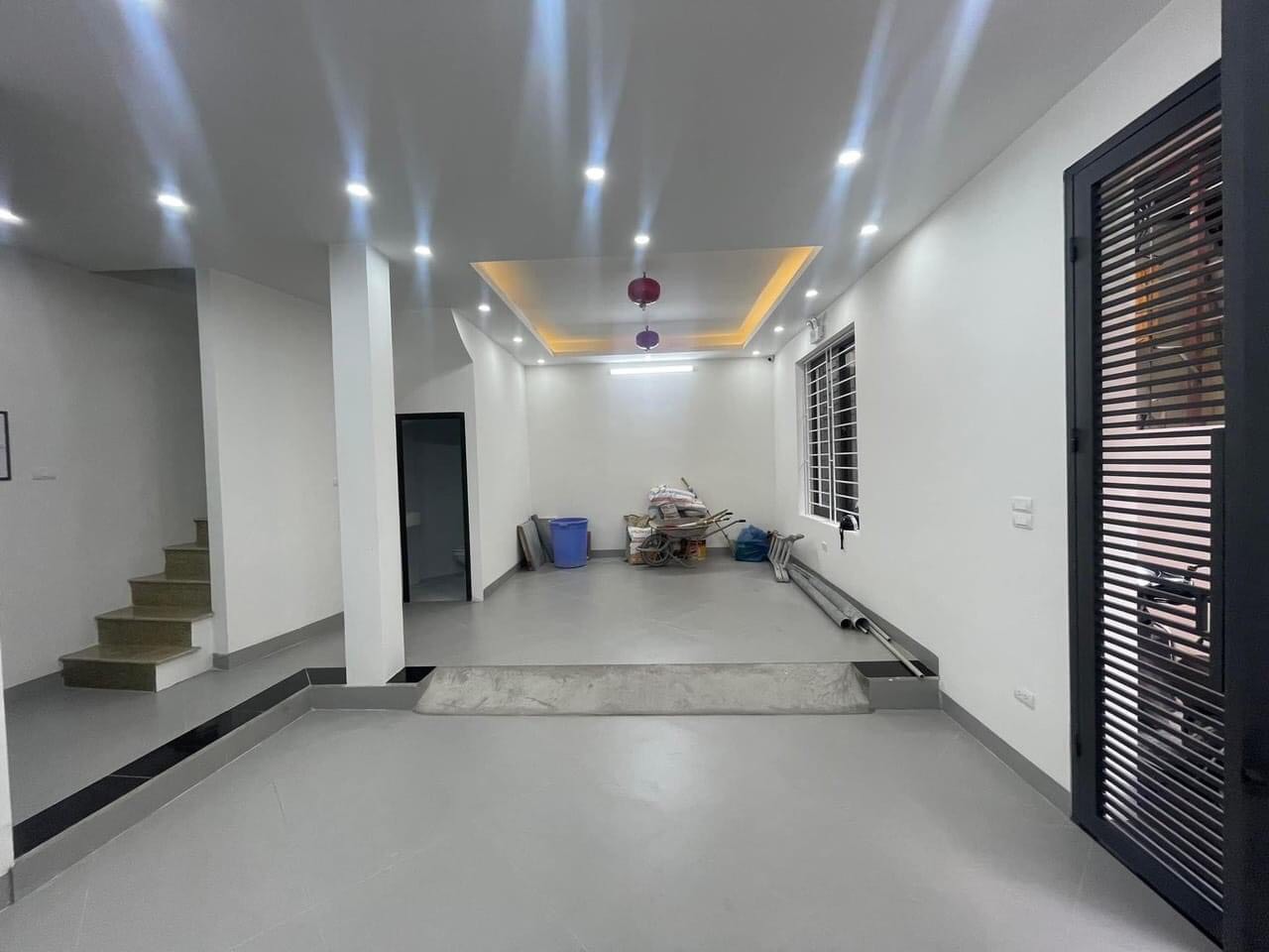 CHDV 6T THANG MÁY NGÕ 157 CHÙA LÁNG, 42M(T2:47M), MT 6,5M, 9PNKK, CÁCH PHỐ 20M, GIÁ 9,7 TỶ