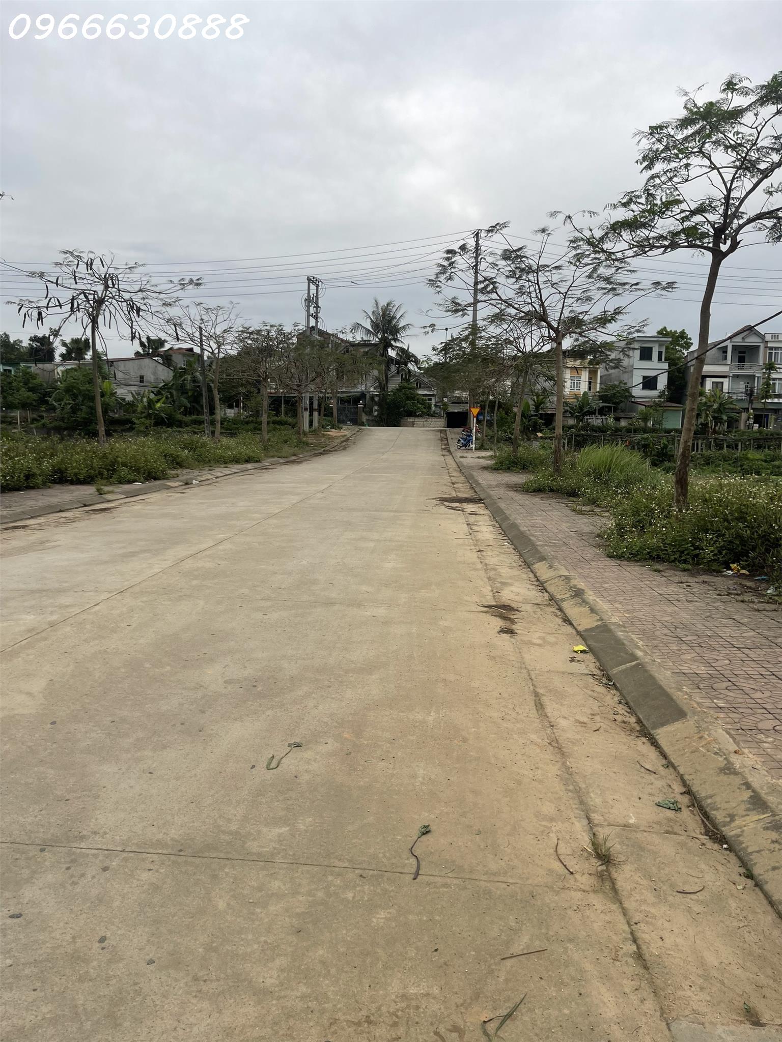 BÁN LÔ GÓC 2 MẶT TIỀN TẠI KĐT TÂN PHÁT. TP TUYÊN QUANG