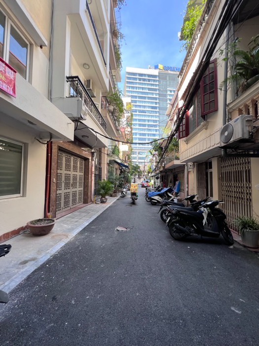 Nhà Phố Trần Hưng Đạo, Ngõ Tức Mặc, 90M, Mặt tiền 4.6M, 28 Tỷ.