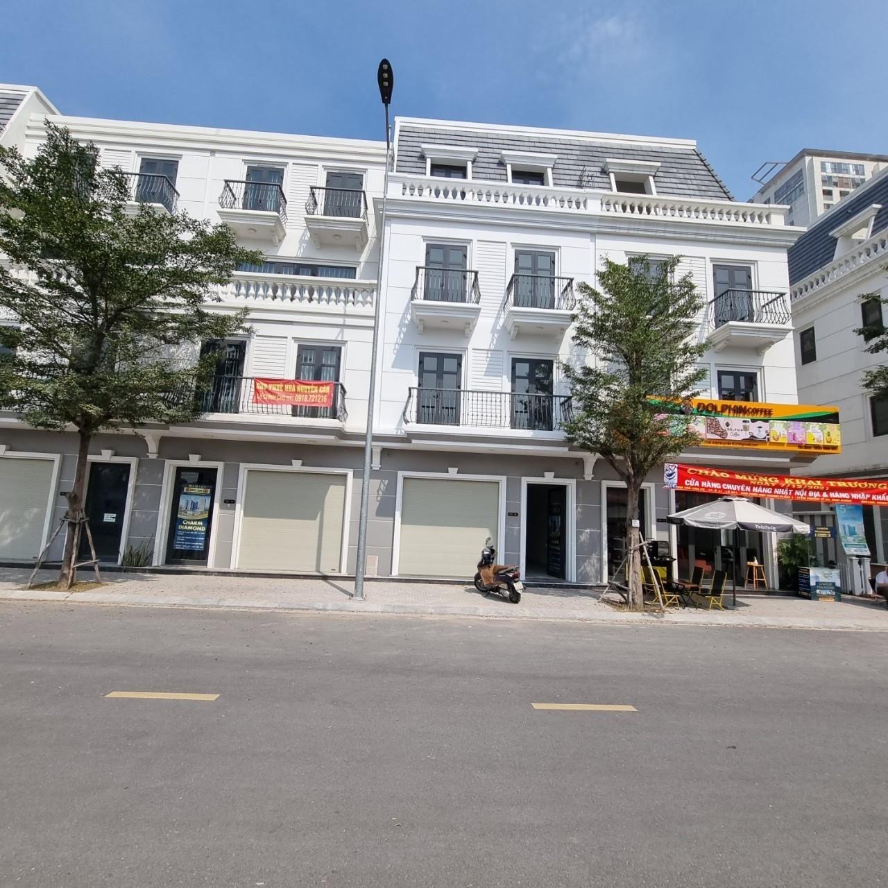 HOT HOT HOT !!! CĂN SHOPHOUSE ĐẸP ĐÃ CÓ SỔ - GIÁ TỐT tại Vincom shophouse Dĩ An